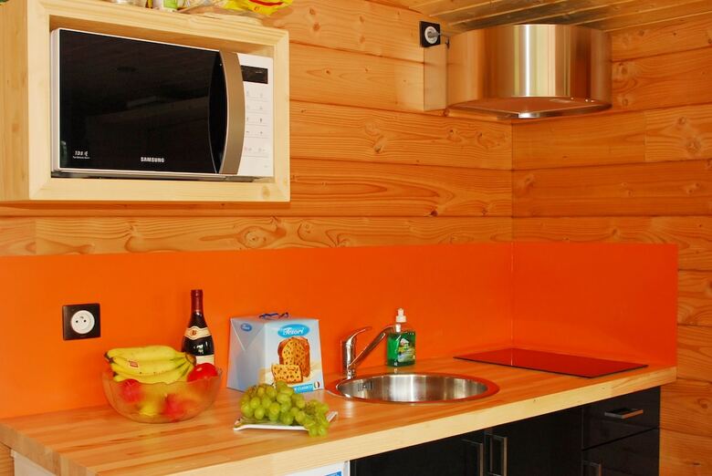 Roulottes Des Mon�di�res - Caravan Park