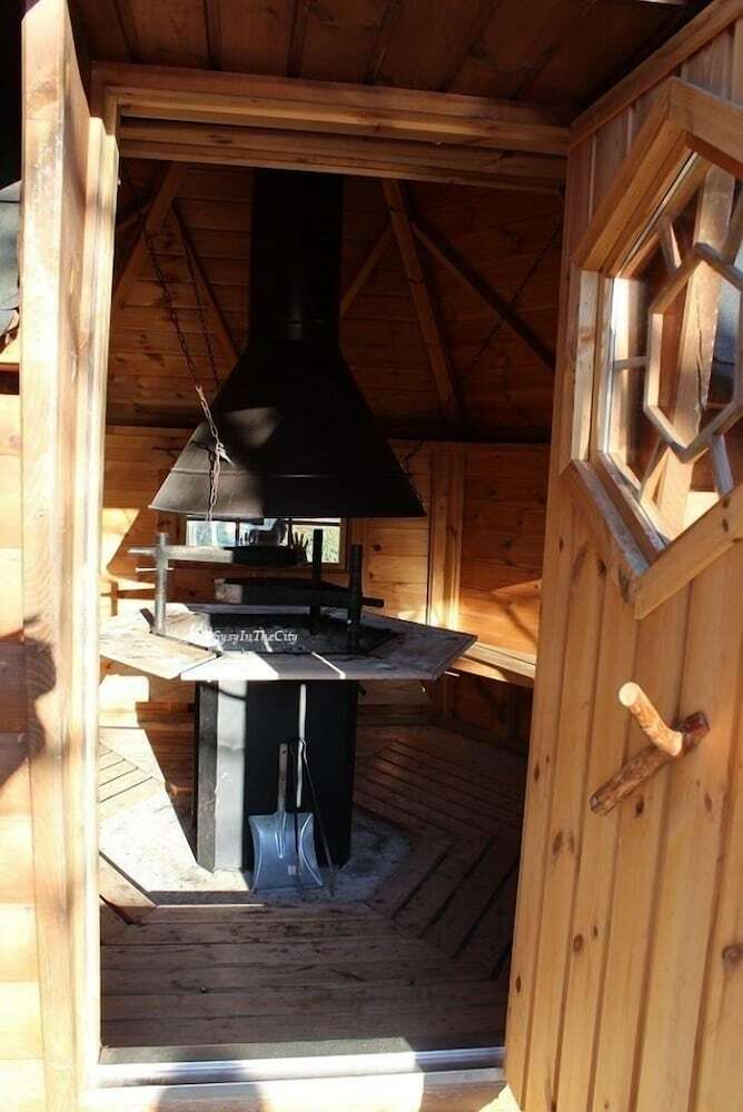 Roulottes Des Mon�di�res - Caravan Park