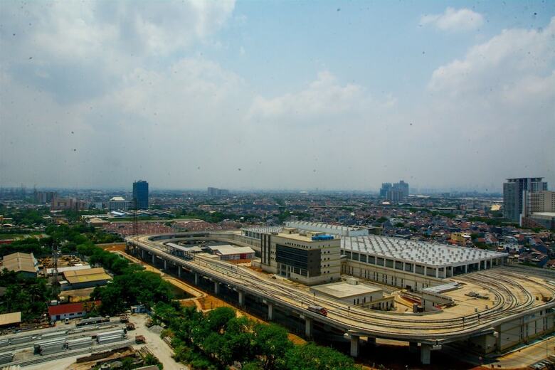 Comfy Studio Apartment At Grand Emerald Gading Nias Residences
