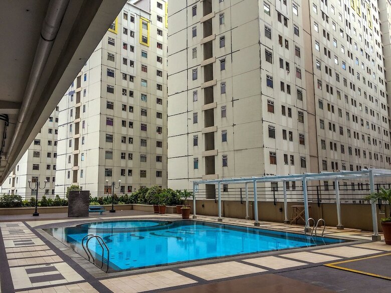 Comfy Studio Apartment At Grand Emerald Gading Nias Residences