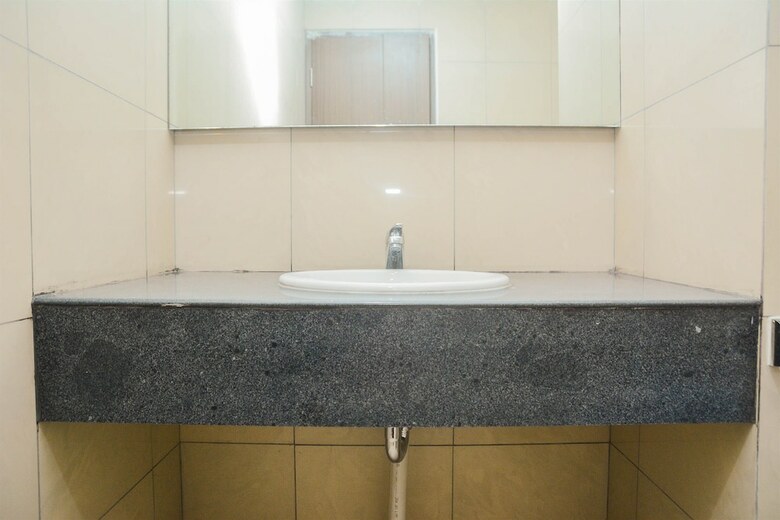 Convenient 2br Apartment At Pasar Baru Mansion