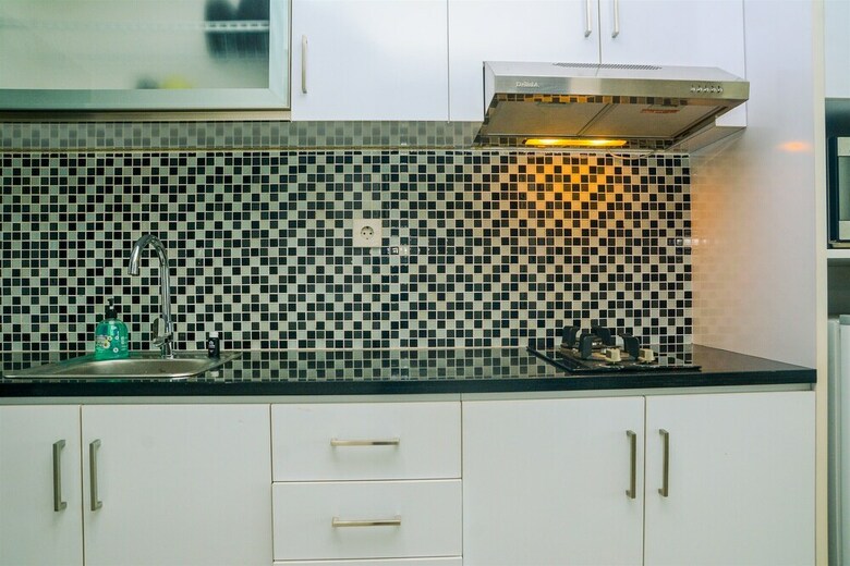 Best Price Studio At Tamansari The Hive Apartment