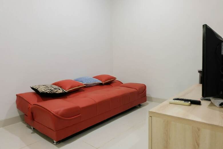 Cozy And Comfy 1br At Roseville Apartment