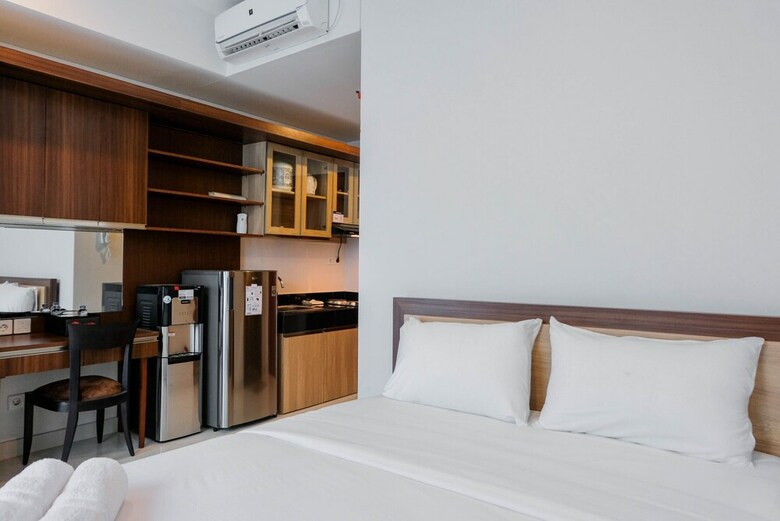 Elegant Studio At Roseville Apartment