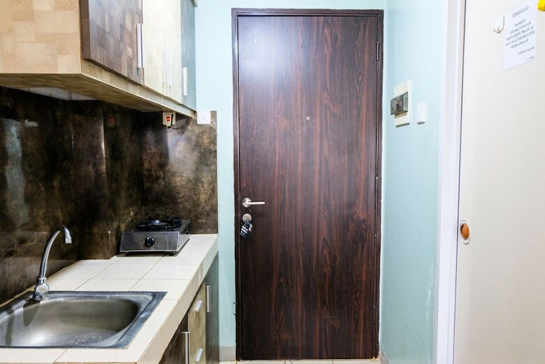 Minimalist Studio At Serpong Greenview Apartment