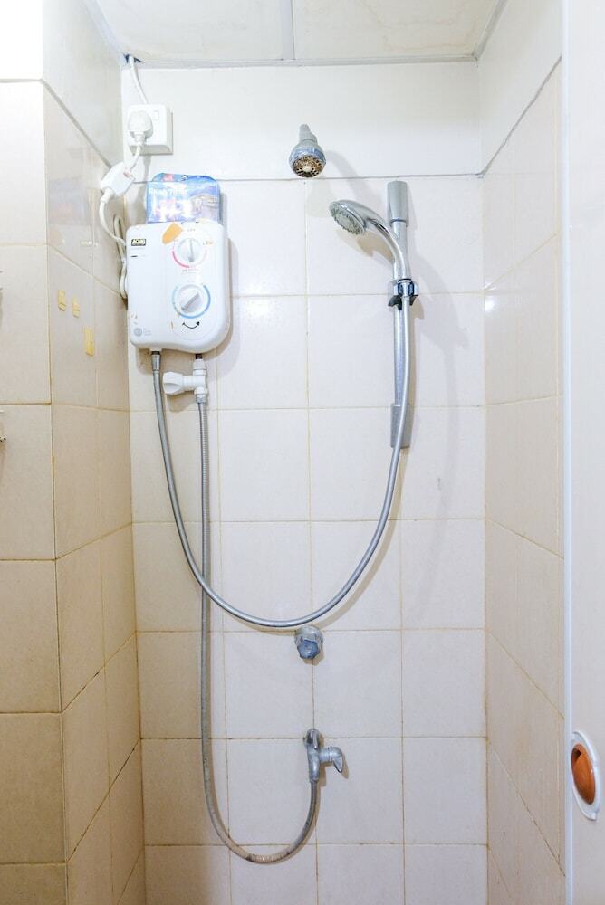 Minimalist Studio At Serpong Greenview Apartment