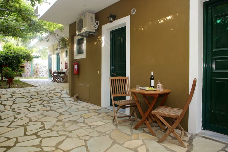 Apartamentos Nikolas And Sofia Studios