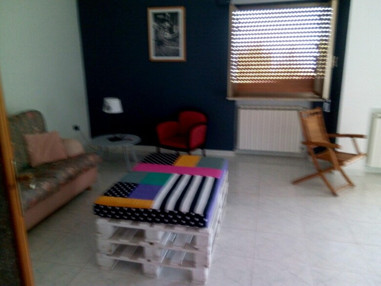 Apartment With 2 Bedrooms In Pizzo