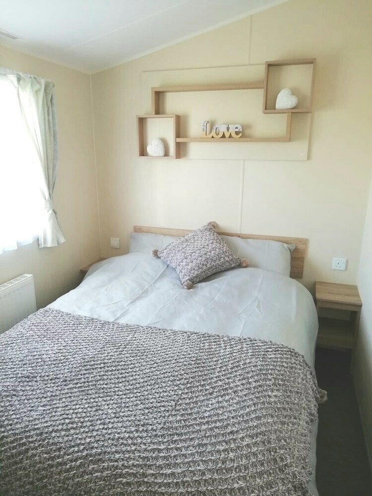 Cabana 8 Birth Luxury Caravan On Coastfields Holiday Pk