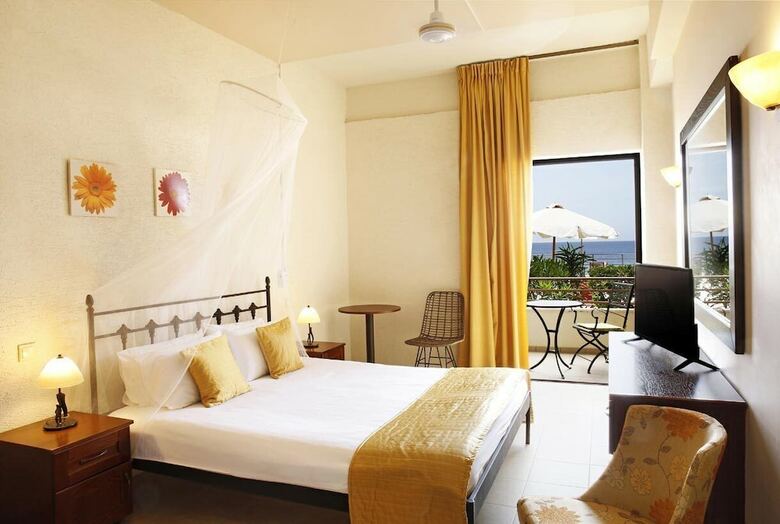 Hotel Niki Beach
