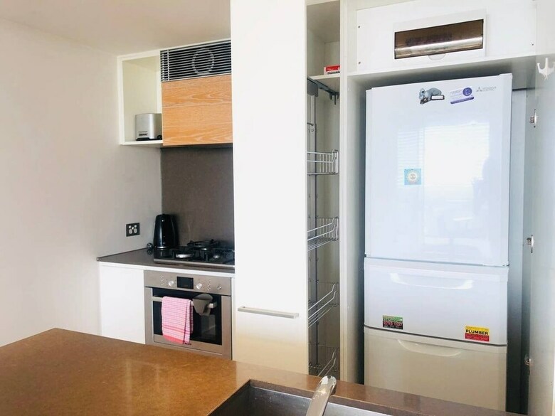 Apartamento 1bed 1study Apt With City View &new Year Firework