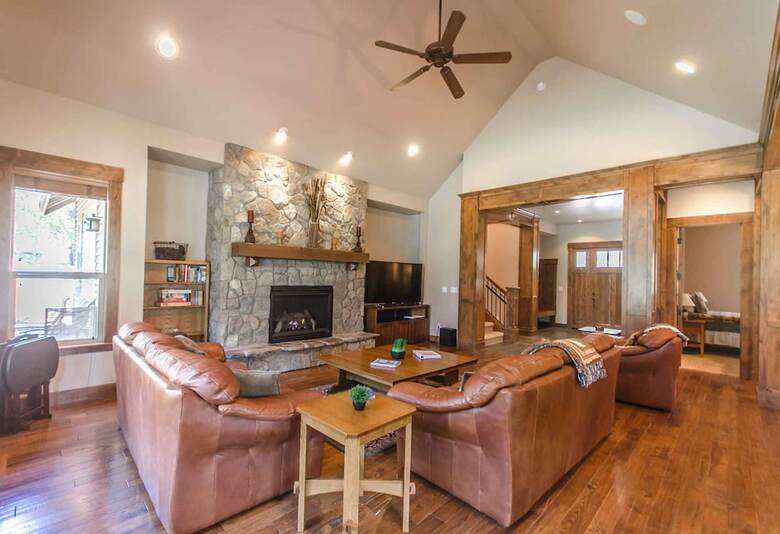 Virginia Rail Lane By Village Properties At Sunriver