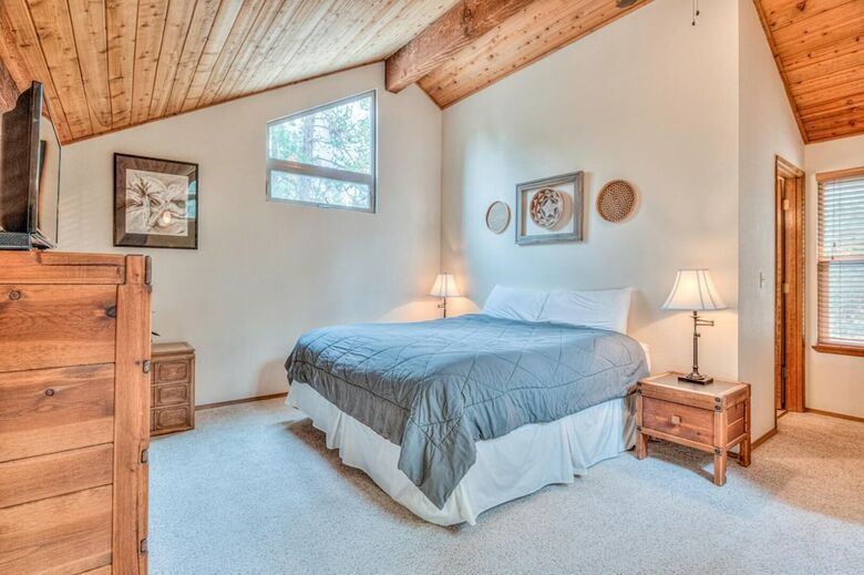 Tamarack Lane 8 By Village Properties At Sunriver