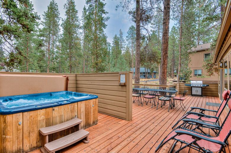Tamarack Lane 8 By Village Properties At Sunriver