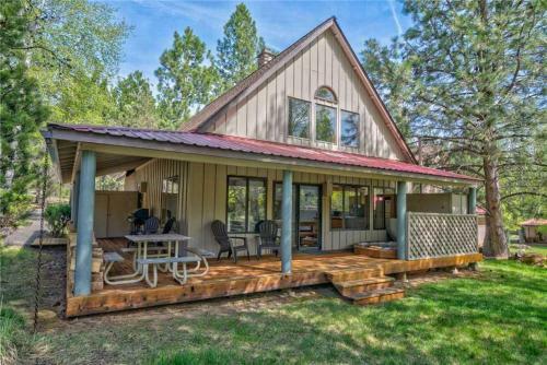 Circle 4 Cabin 2 By Village Properties At Sunriver