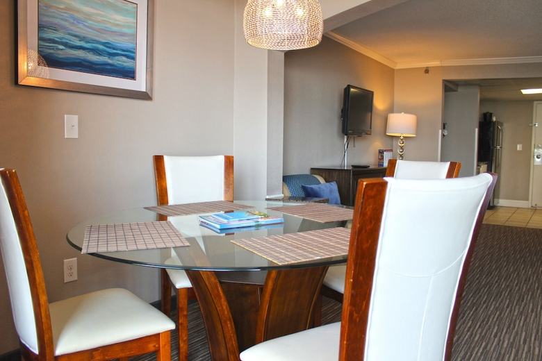 Hotel Caravelle Resort By Palmetto Vacations