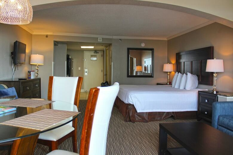 Hotel Caravelle Resort By Palmetto Vacations