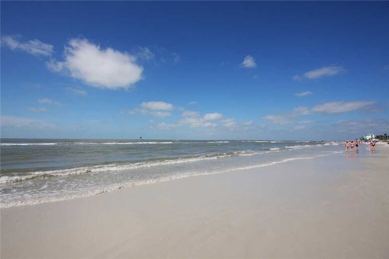 Blue Heaven, 3 Bedrooms, Bay Front, Private Pool, Pet Friendly, Sleeps 10