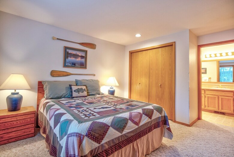 Coyote Lane By Village Properties At Sunriver