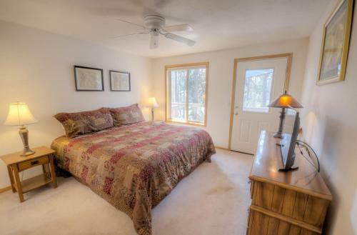 Warbler Lane 15 By Village Properties At Sunriver