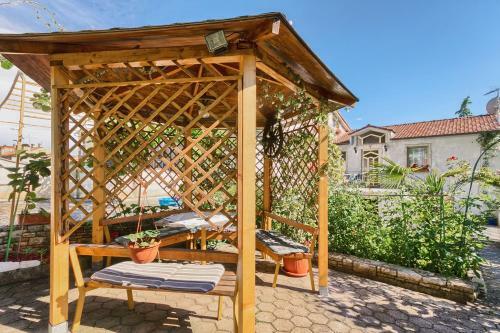 Apartments Ljiljana