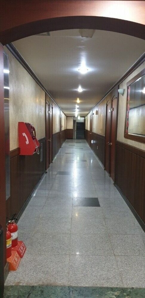 Hotel Back To Eden Resotel