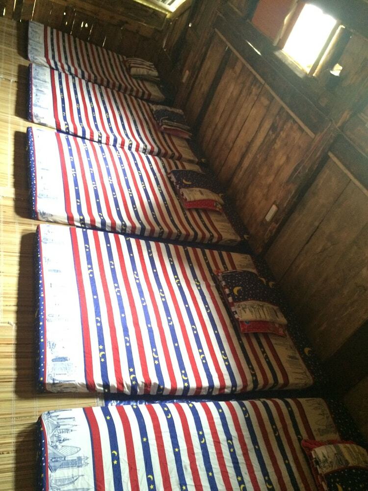 Hotel Zihome Hmong House