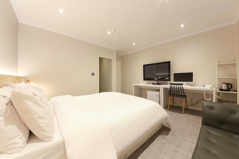 W Lounge Hotel