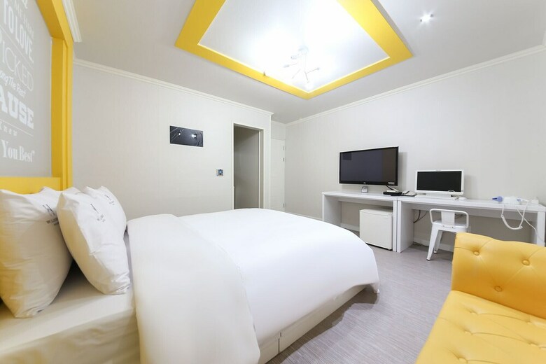W Lounge Hotel