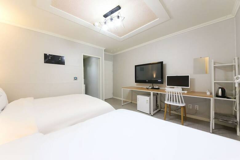 W Lounge Hotel