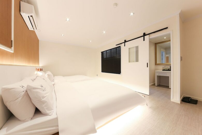 W Lounge Hotel
