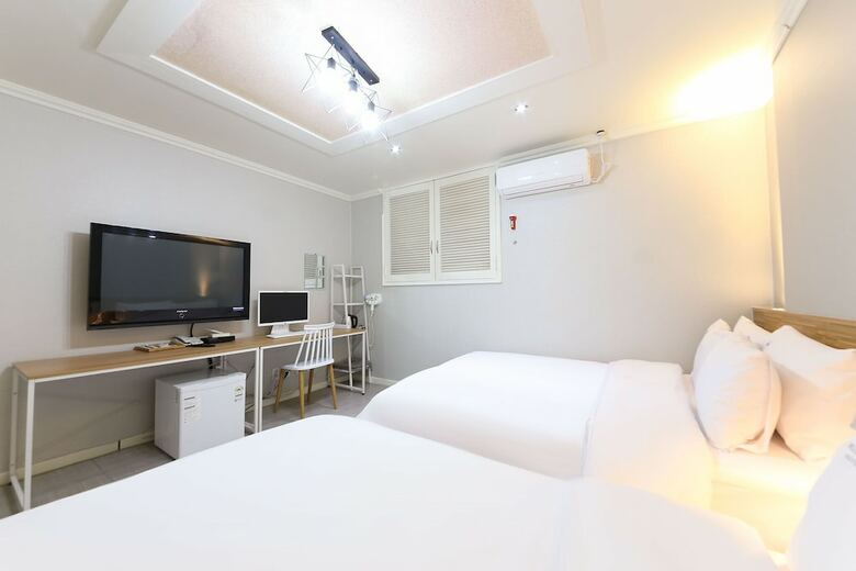 W Lounge Hotel