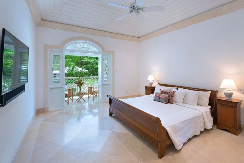 Villa Hemingway House Blue Sky Luxury
