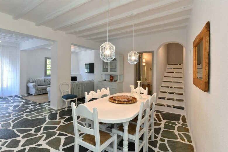 Santa Flora 3 Bedroom House Parikias Edge