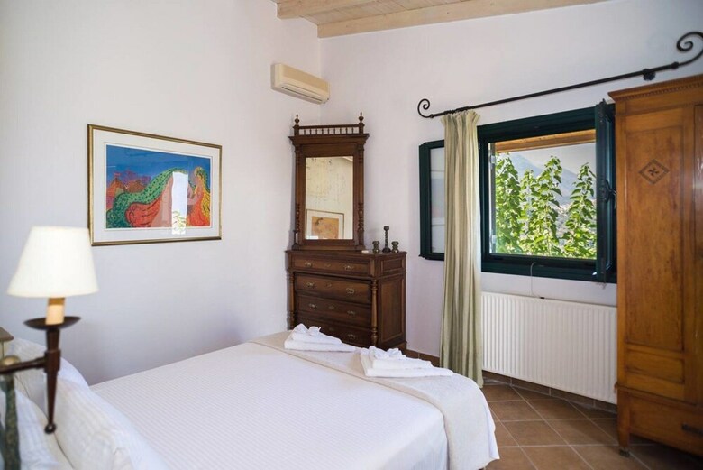 Agrilos House - Amazing Sea View - Sleeps 4
