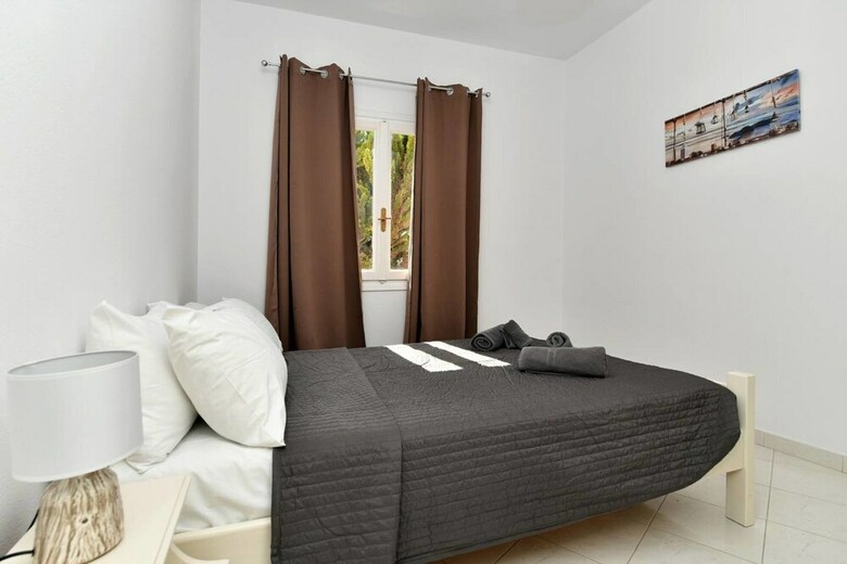 Two Bedroom House - Paroikia Central