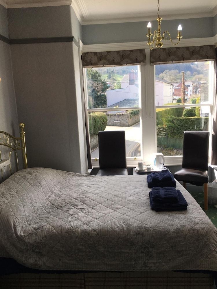 Hotel Hillcrest Guest House