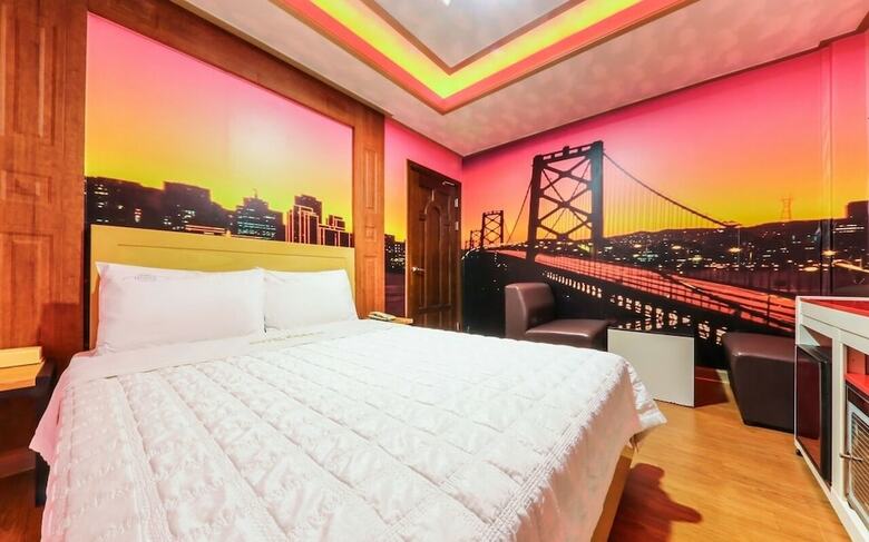 Seocheon Taxi Hotel