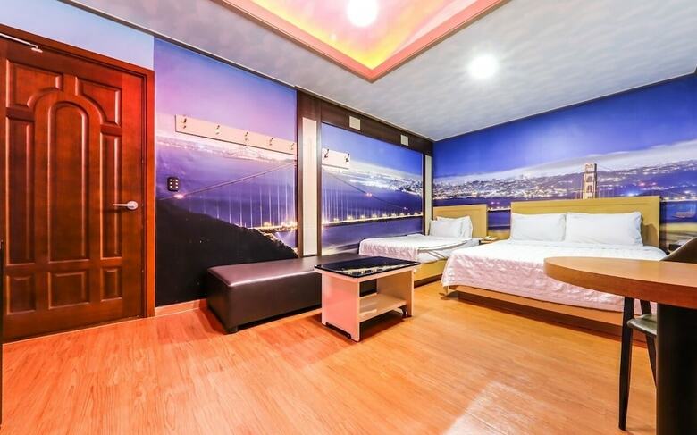 Seocheon Taxi Hotel