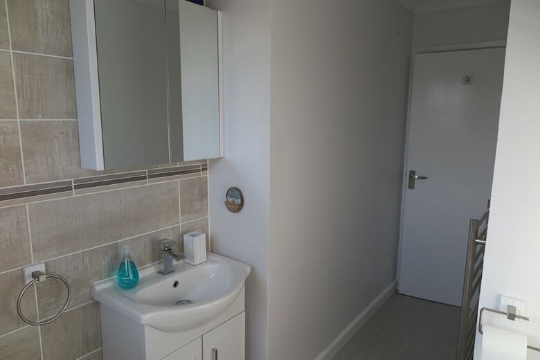 58 Esplanade Court Luxury Apartment