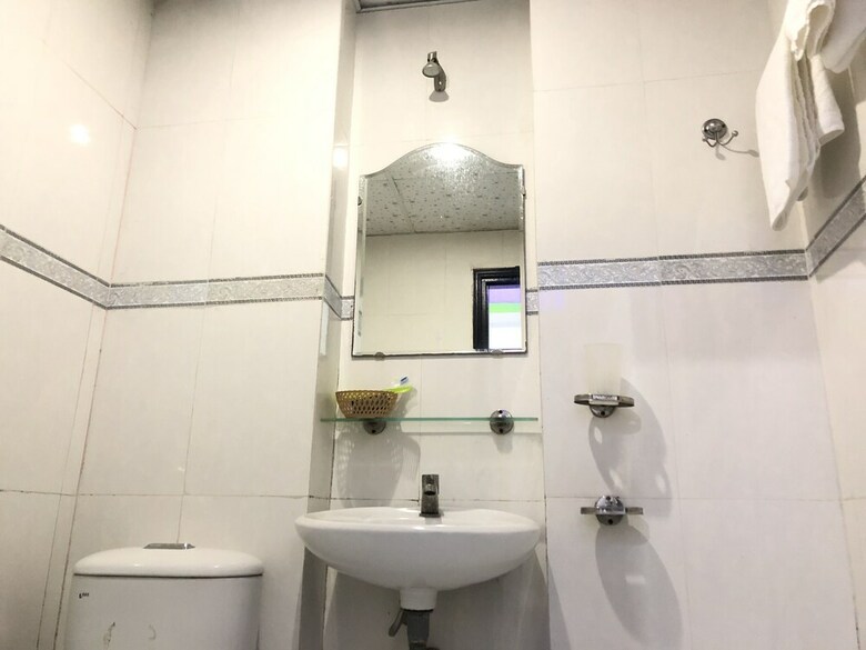 Oyo 998 Loan Anh 2 Hotel