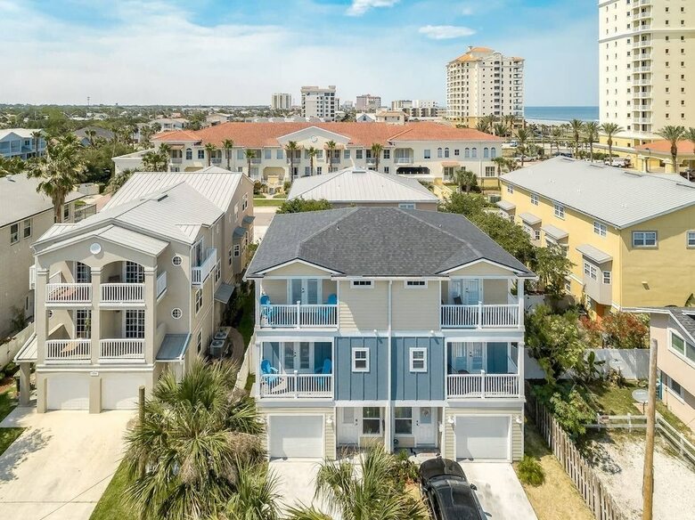 Villa Oceanside Paradise - Ultra-modern Beach Townhouse