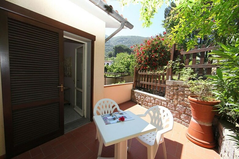 Hotel Cernia Isola Botanica