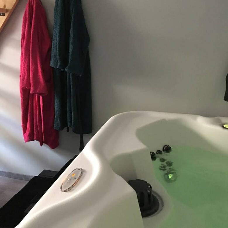 Hotel Bulle de R�ves B&B Avec Spa Privatif