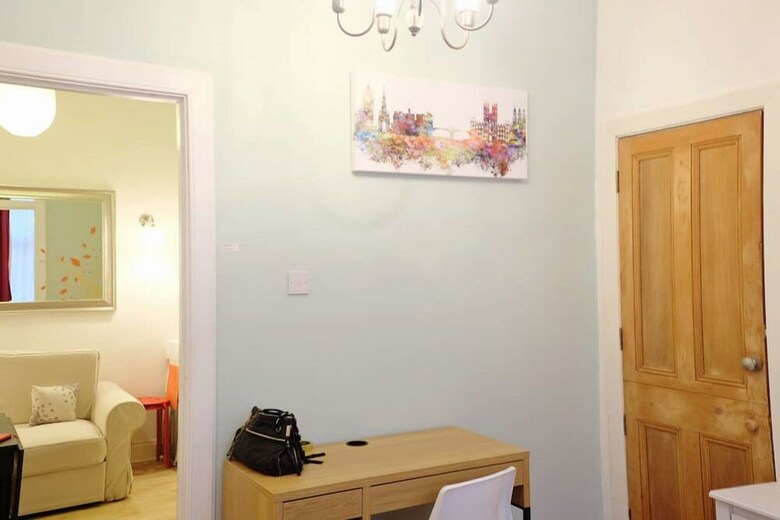 Tollcross � Edinburgh City Centre Apartment