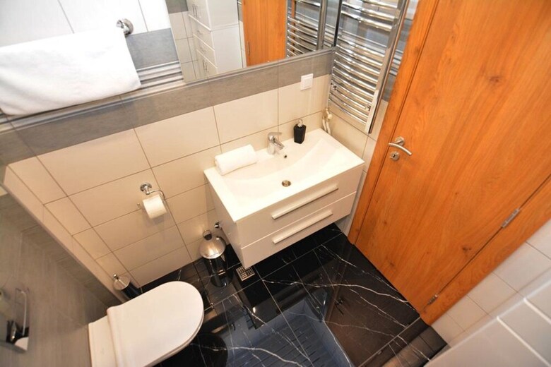 Balabusic Two-bedrooms Deluxe Apartment No.9