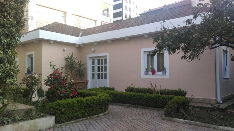Boskovic Two-bedroom Apartment With Terrace
