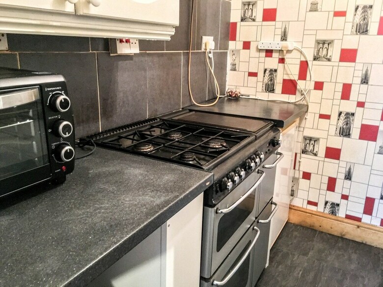 Bothwell � Superb City Centre Apartment