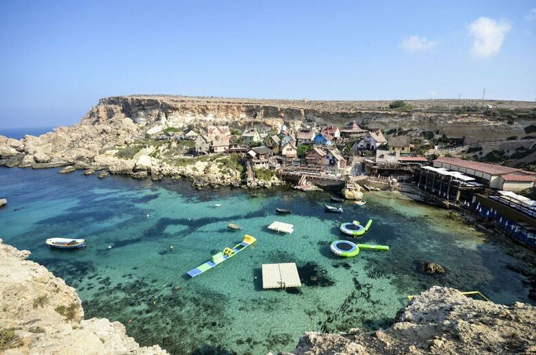 Getawaysmalta - Blue Waters 3-bedroom Apartment In Sliema