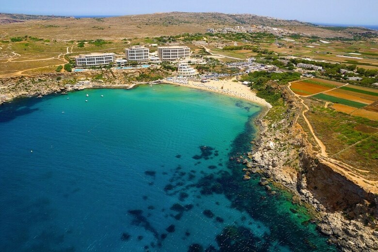 Getawaysmalta - Blue Waters 3-bedroom Apartment In Sliema
